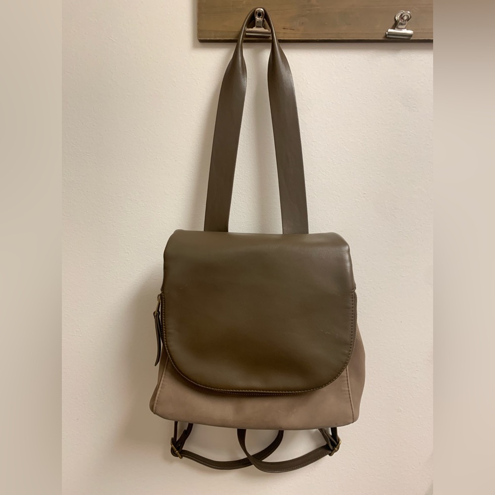 Universal Thread Convertible Backpack